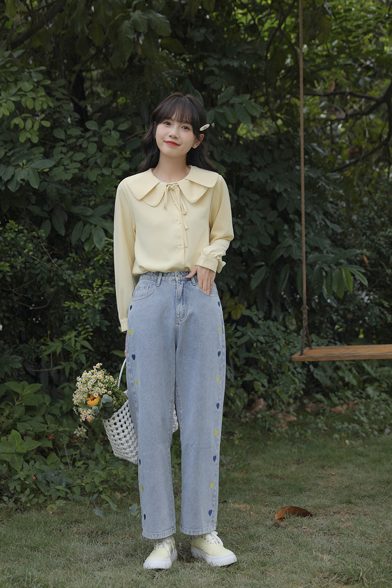 Retro Hearts Embroidered Jeans (Light Denim)
