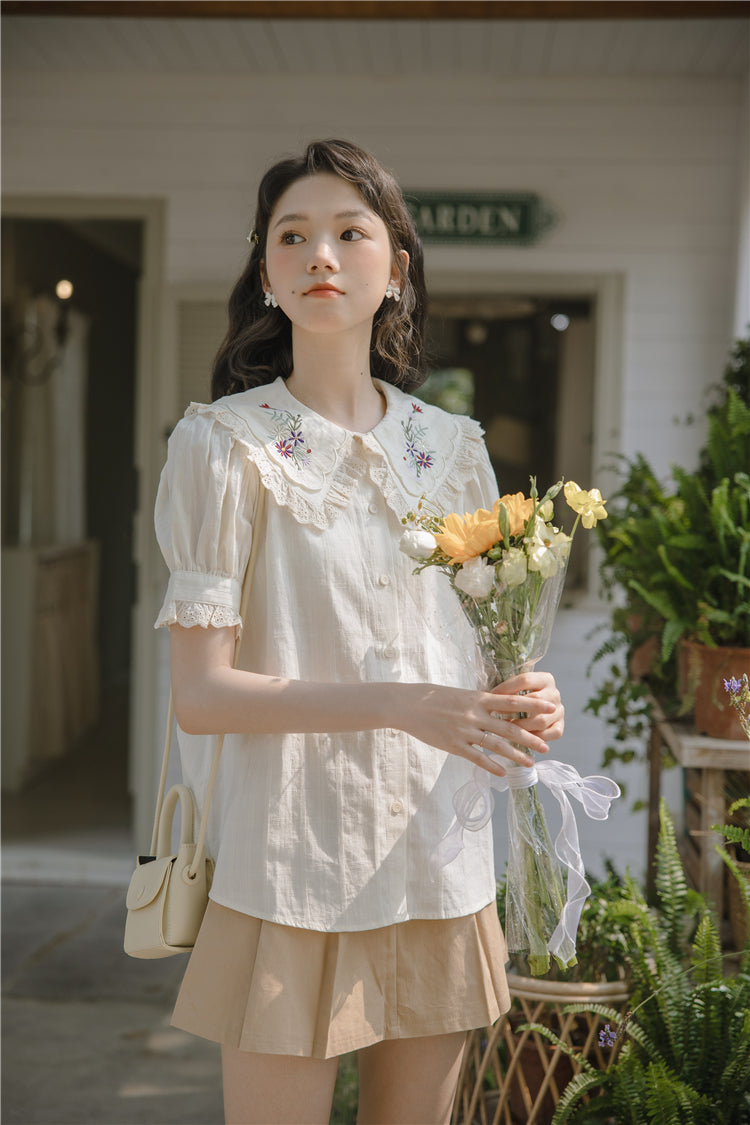 Wildflower Embroidered Blouse (Cream)