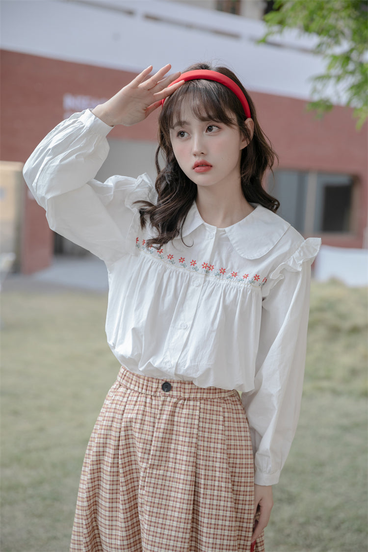 Daisy Chain Embroidered Button Up Shirt (White)