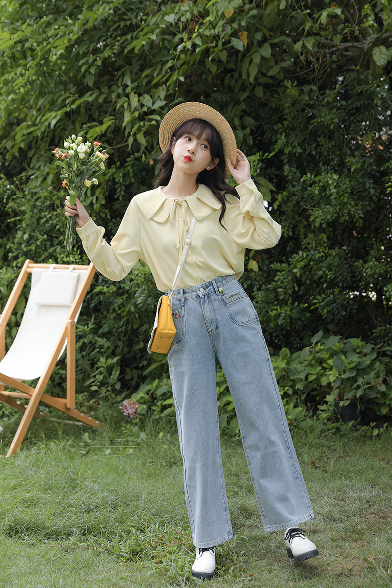 Embroidered Flower Vines Jeans (Light Denim)