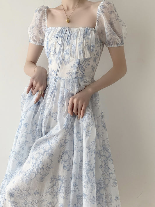 Porcelain Sketch Midi Dress (White/Blue)