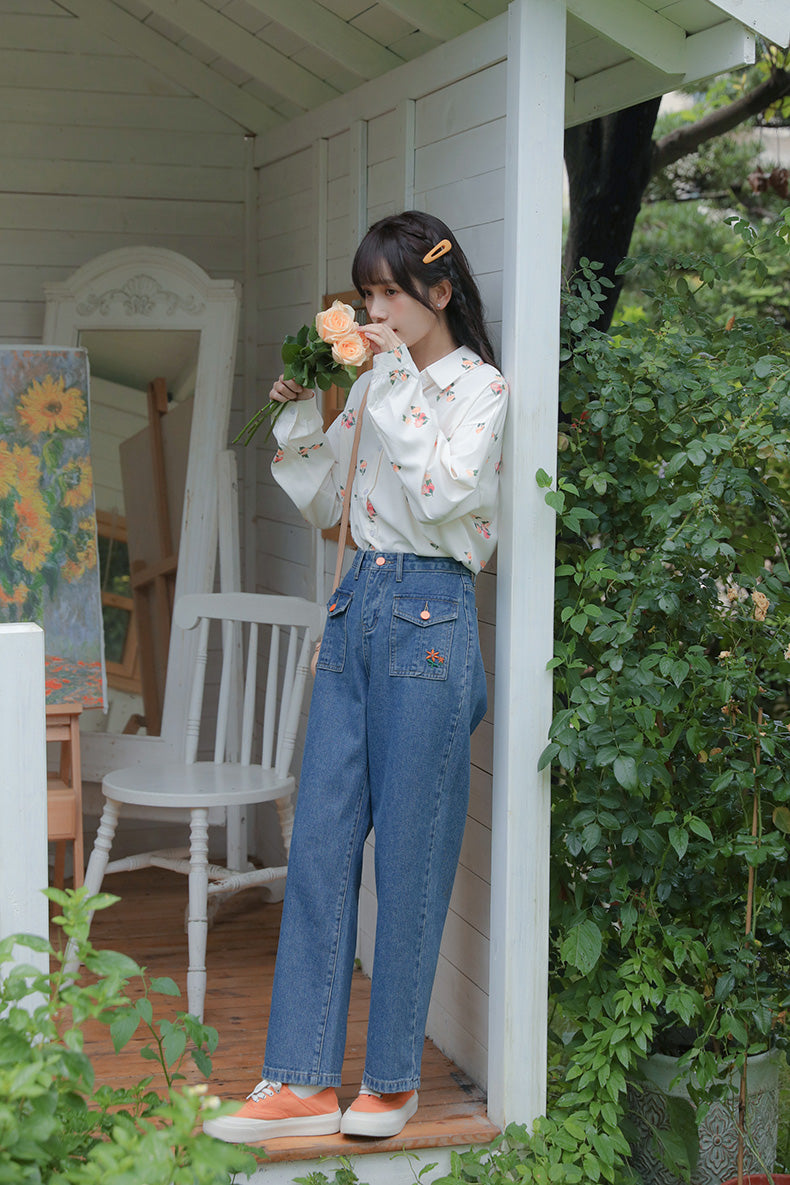 Embroidered Button Pocket Jeans (Medium Denim)