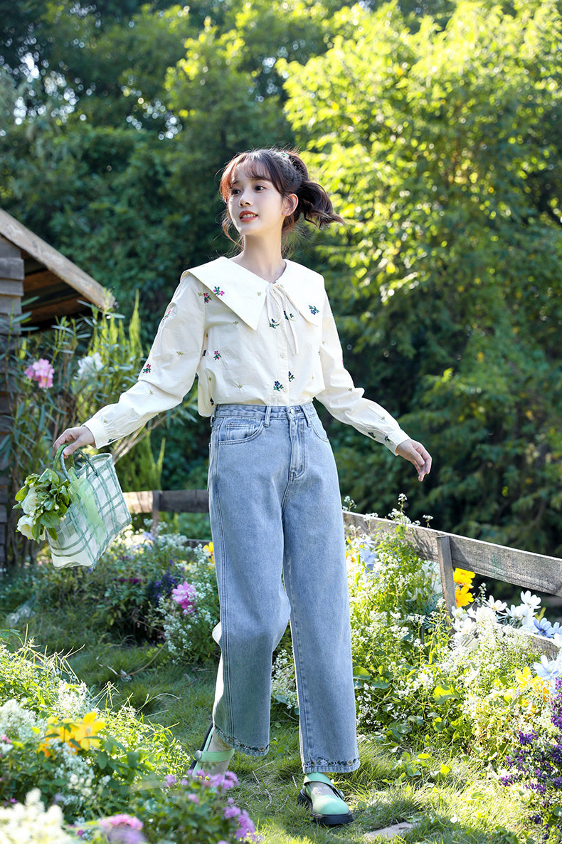Flower Hem Embroidered Jeans (Acid Wash)