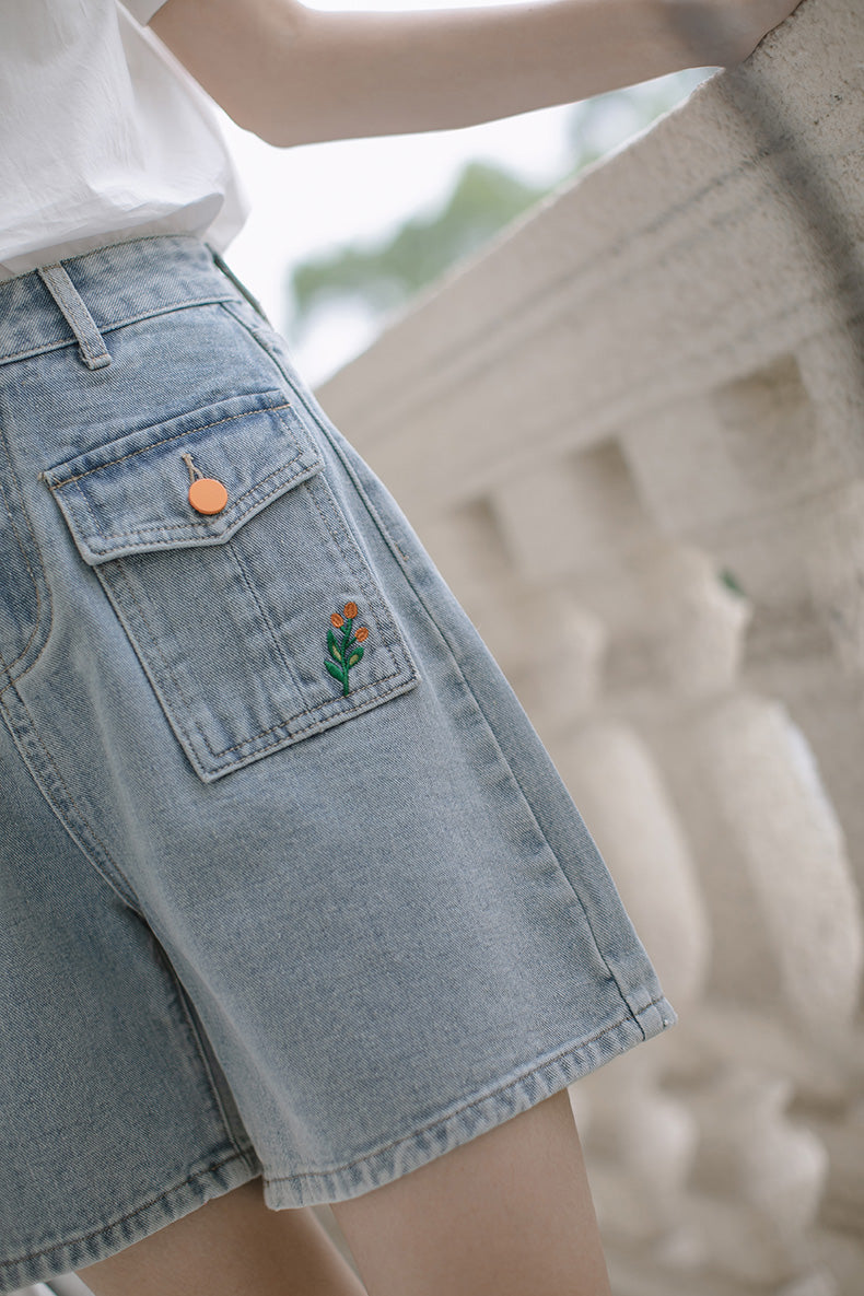 Embroidered Button Pocket Shorts (Light Denim)