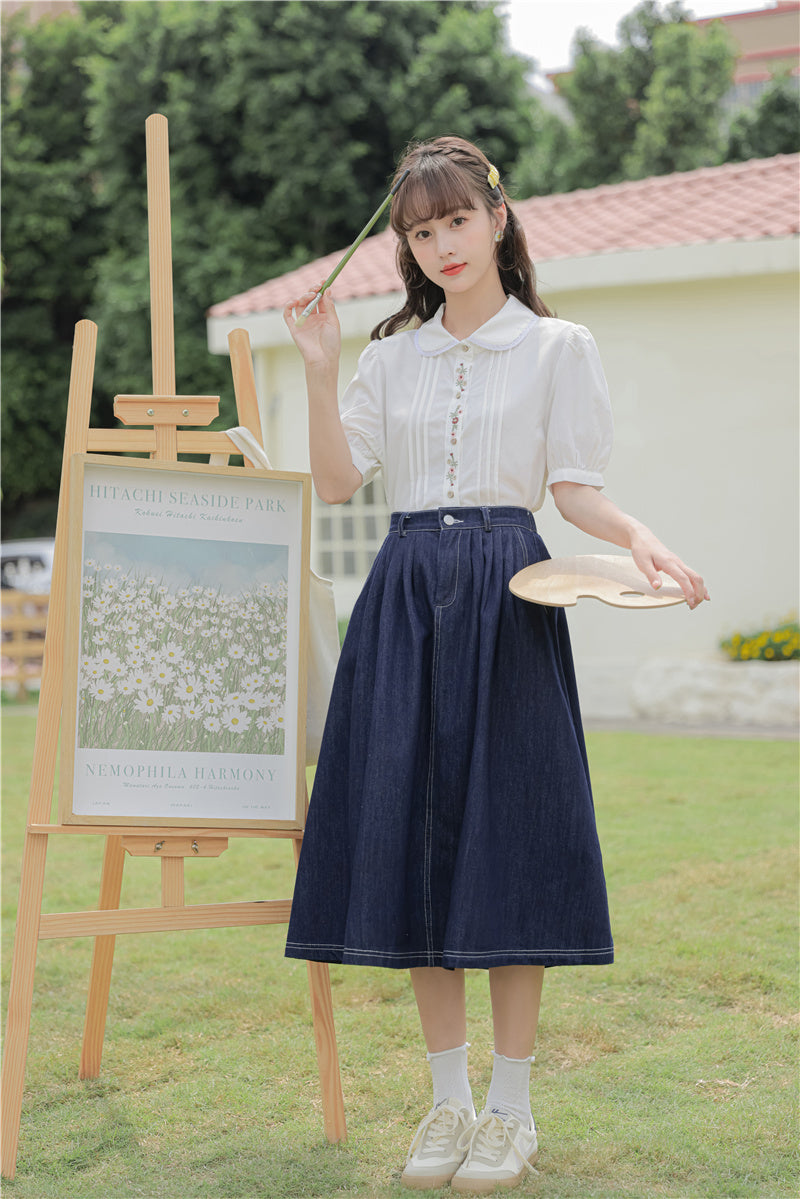 Little Floral Embroidered Blouse (White)