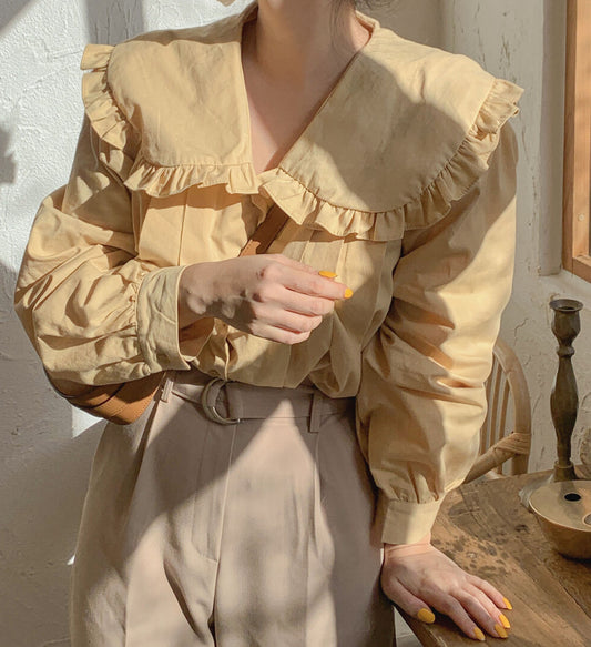 Oversized Peter Pan Collar Button Up Shirt (2 Colors)