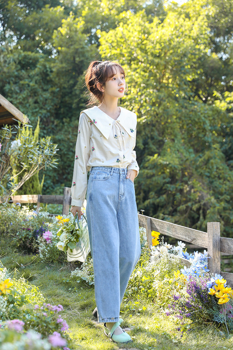 Flower Hem Embroidered Jeans (Acid Wash)