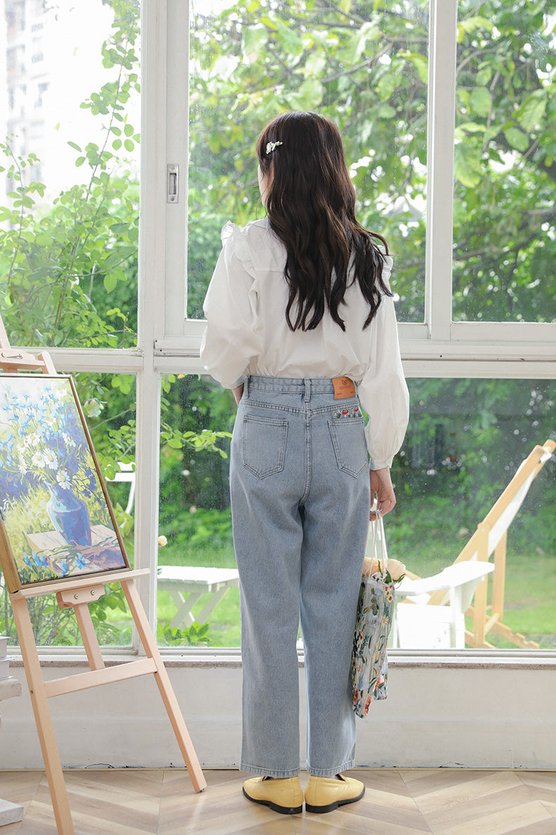 Mushroom Embroidered Mom Jeans (2 Colors)