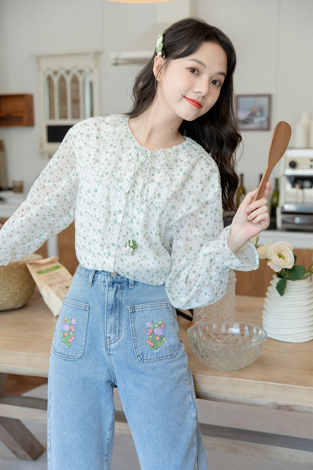 Embroidered Floral Pocket Jeans (Light Denim)