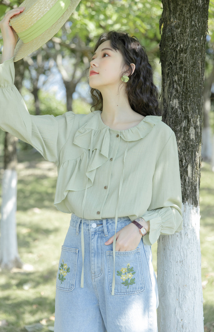 Star Daisy Embroidered Pocket Jeans (Light Denim)