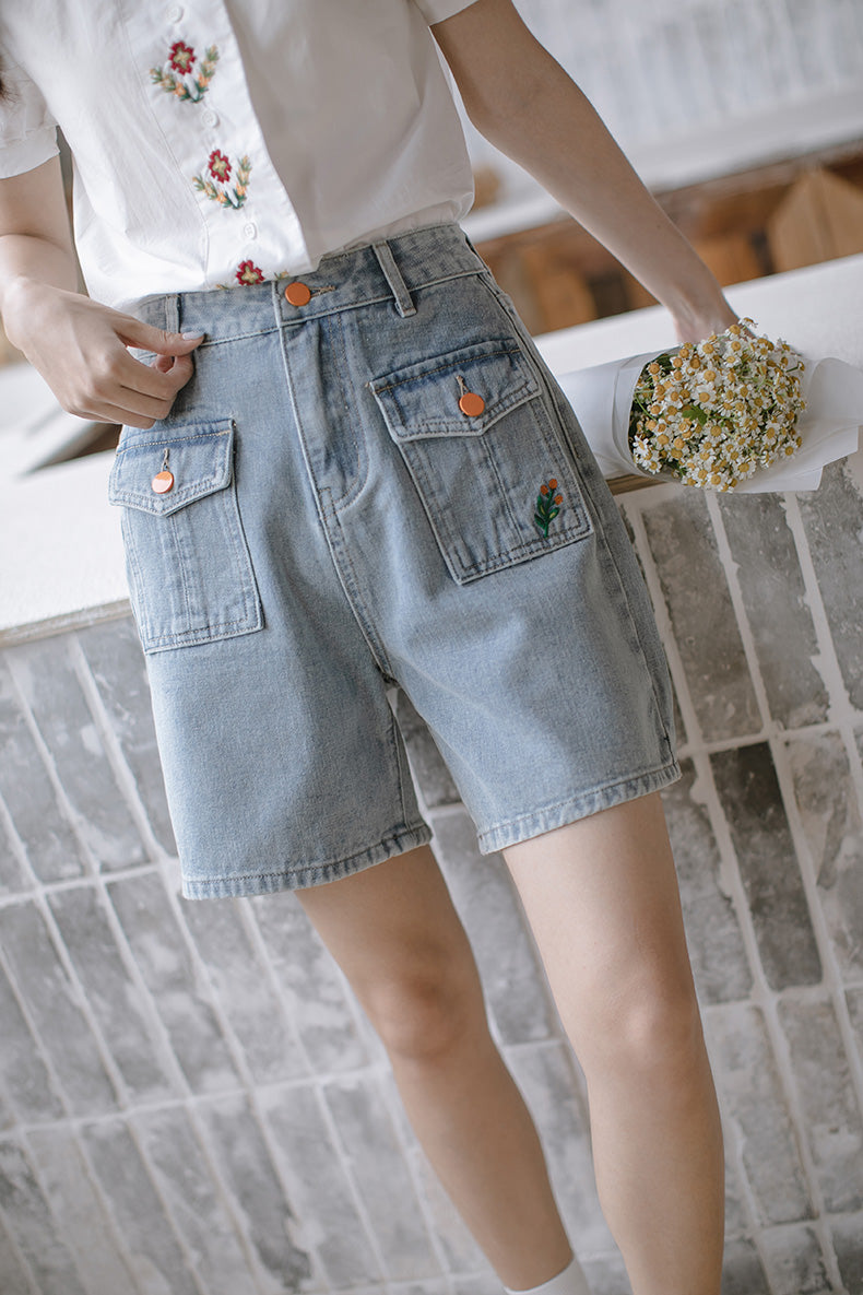 Embroidered Button Pocket Shorts (Light Denim)