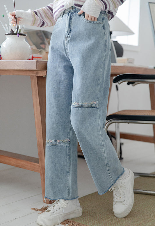 Daisy Chain Embroidered Jeans (Light Denim)