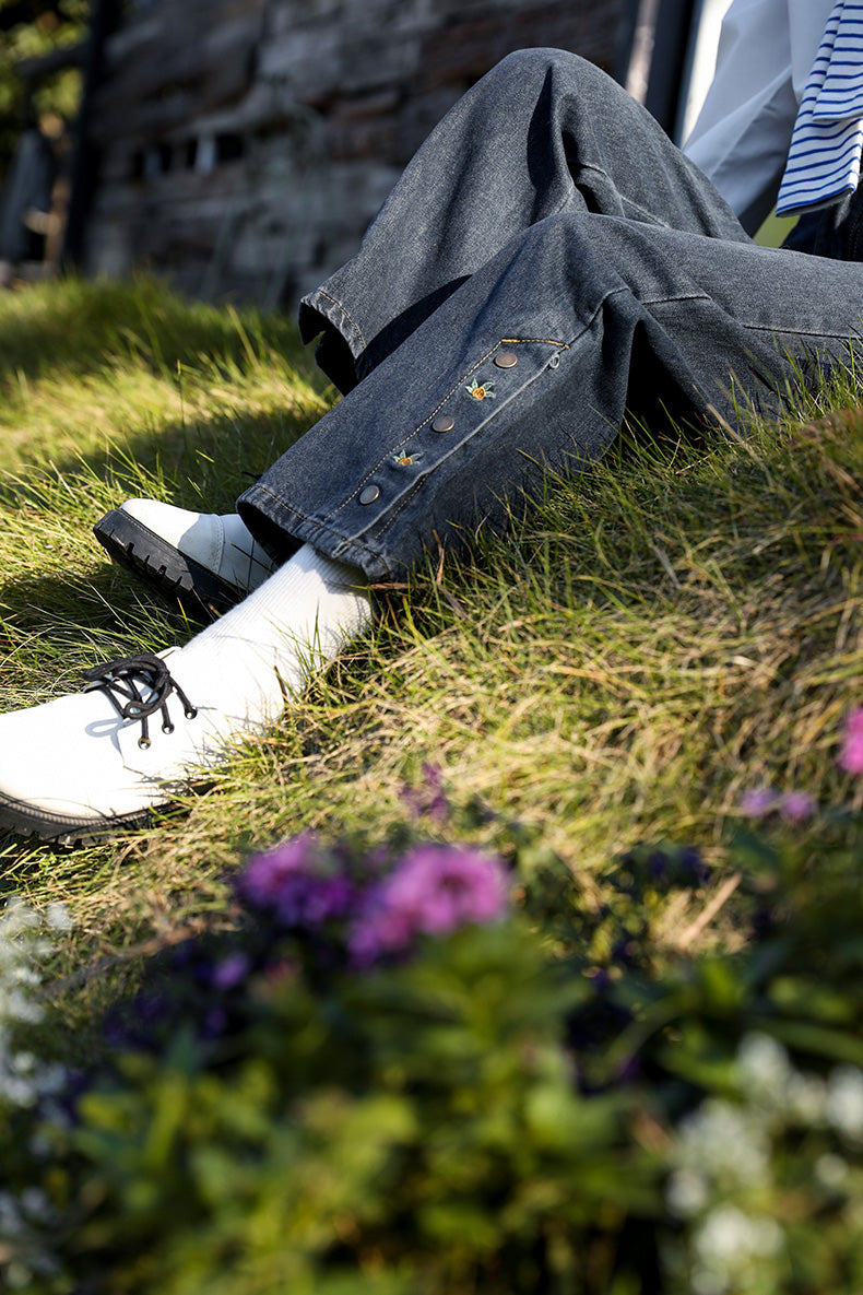Rose Button Embroidered Jeans (Dark Denim)