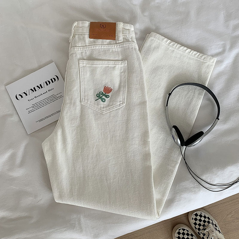 Tulip Pocket Embroidered Jeans (White)