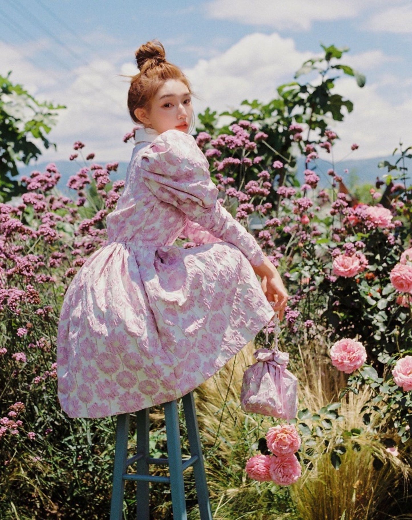 Puff Sleeve Daisy Jacquard Dress (Pink)