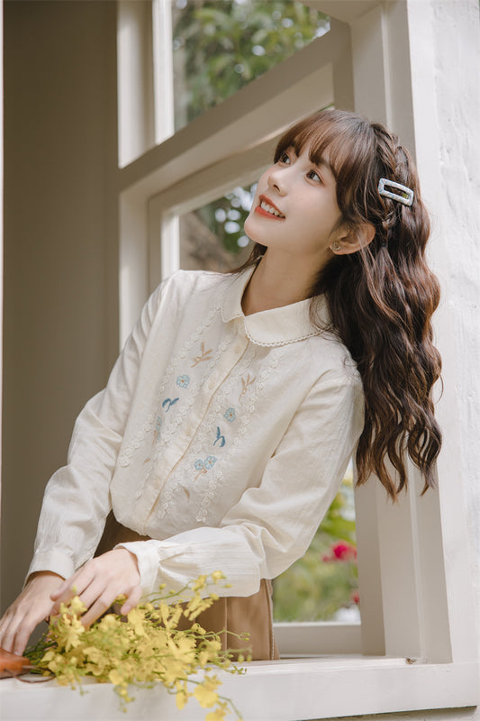 Cottage Things Embroidered Blouse (Cream)