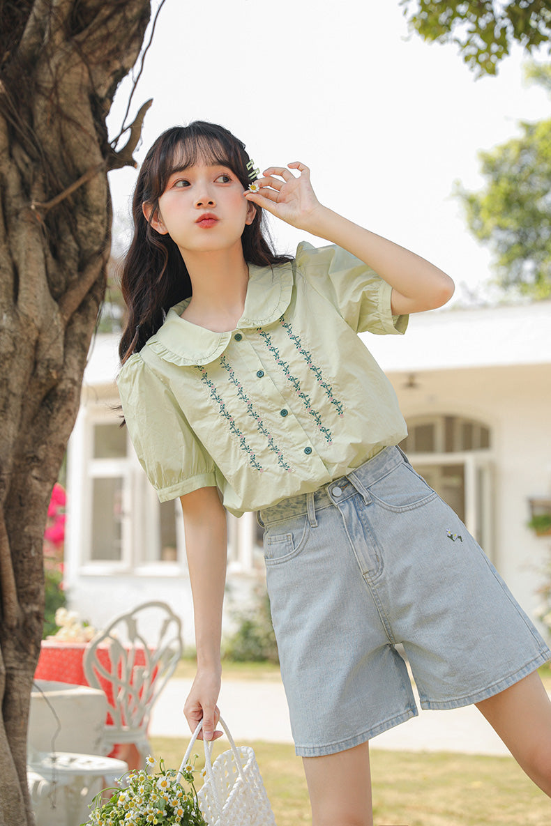 Flower Vines Embroidered Blouse (2 Colors)