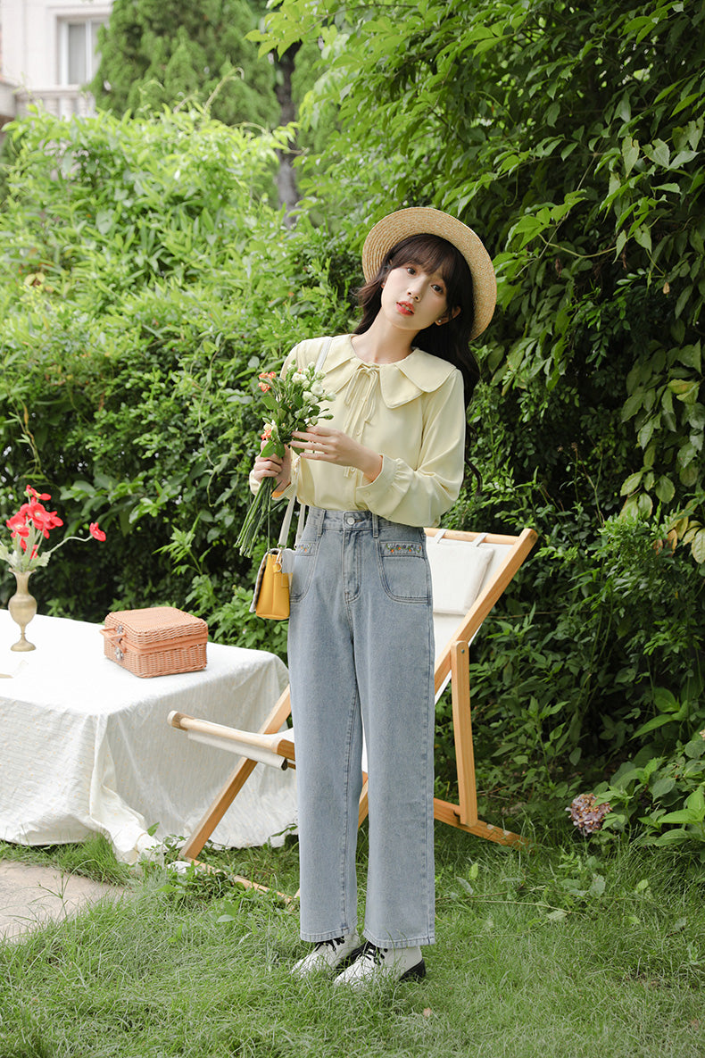 Embroidered Flower Vines Jeans (Light Denim)