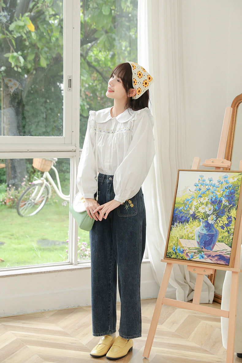 Embroidered Sunflower Pocket Jeans (2 Colors)