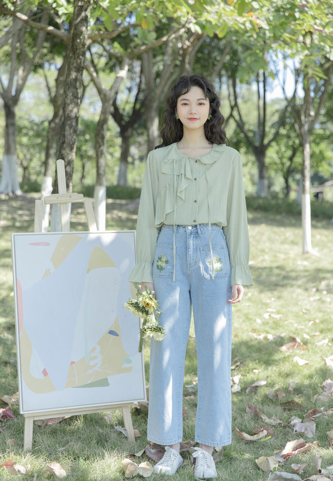 Star Daisy Embroidered Pocket Jeans (Light Denim)