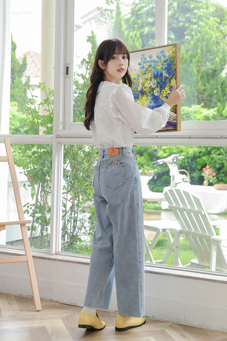 Mushroom Embroidered Mom Jeans (2 Colors)