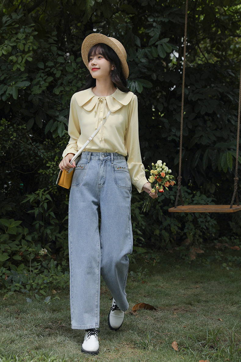 Embroidered Flower Vines Jeans (Light Denim)