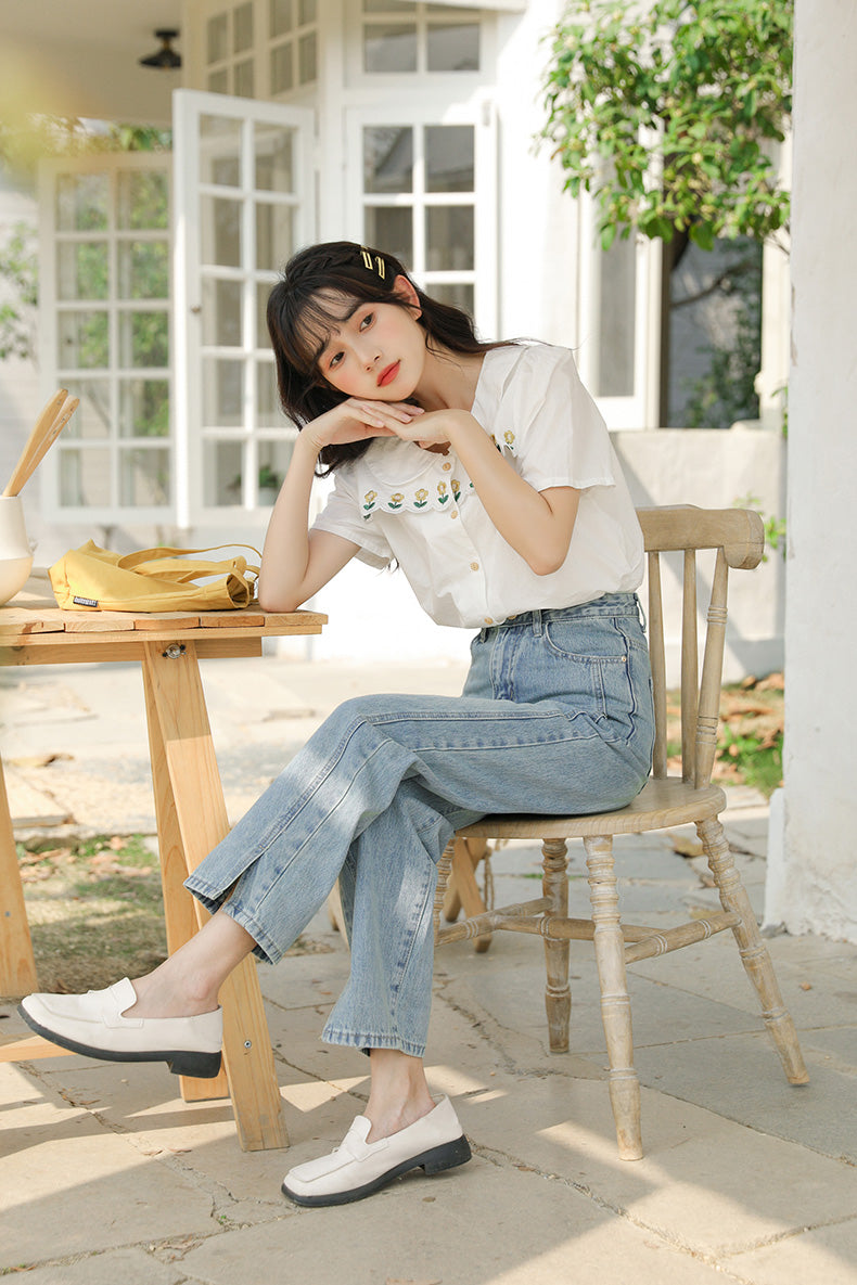 Daisy Chain Scalloped Blouse (White)