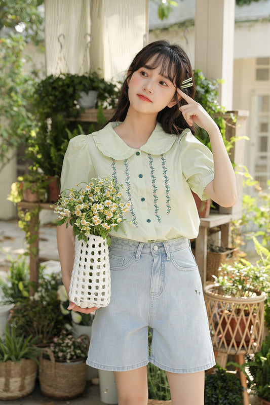 Flower Vines Embroidered Blouse (2 Colors)