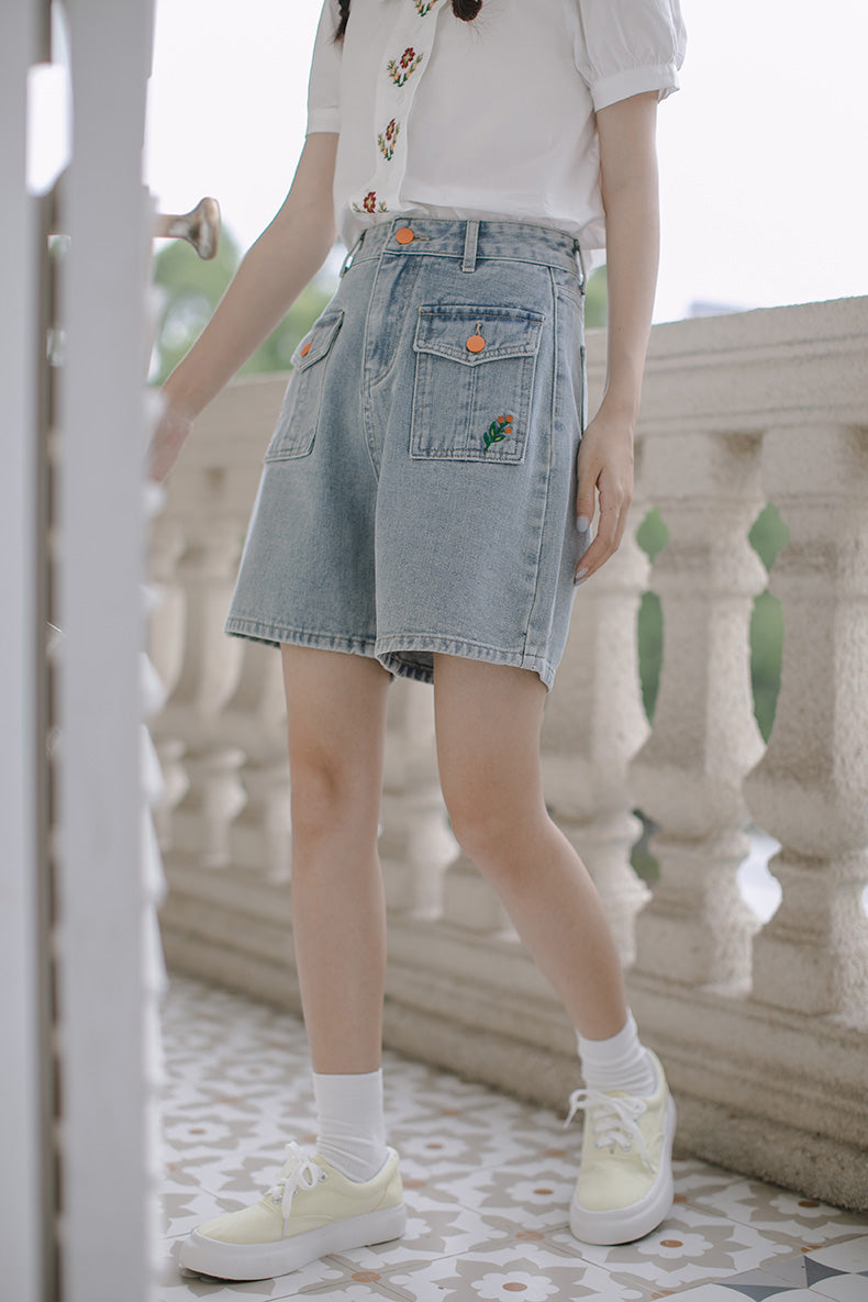Embroidered Button Pocket Shorts (Light Denim)