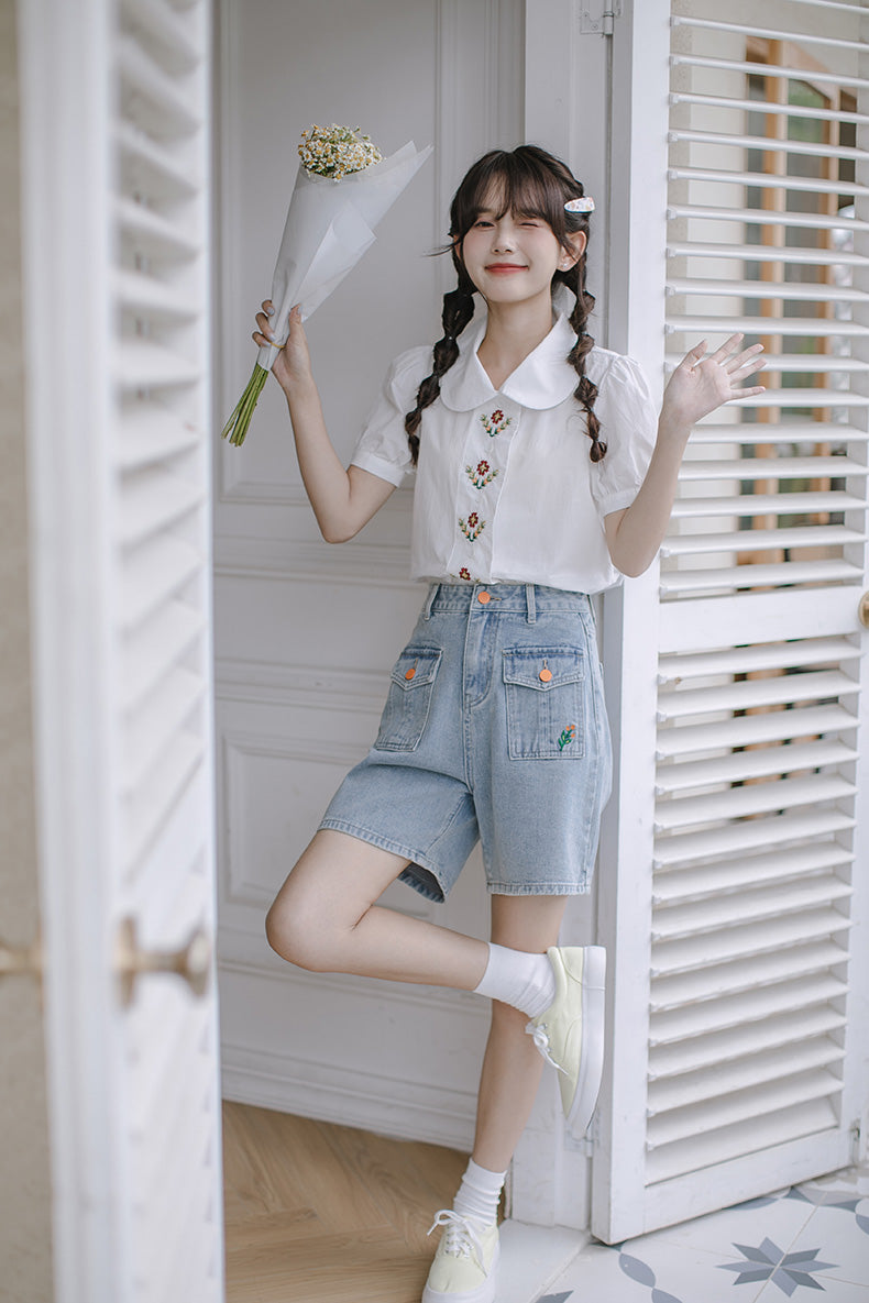 Embroidered Button Pocket Shorts (Light Denim)