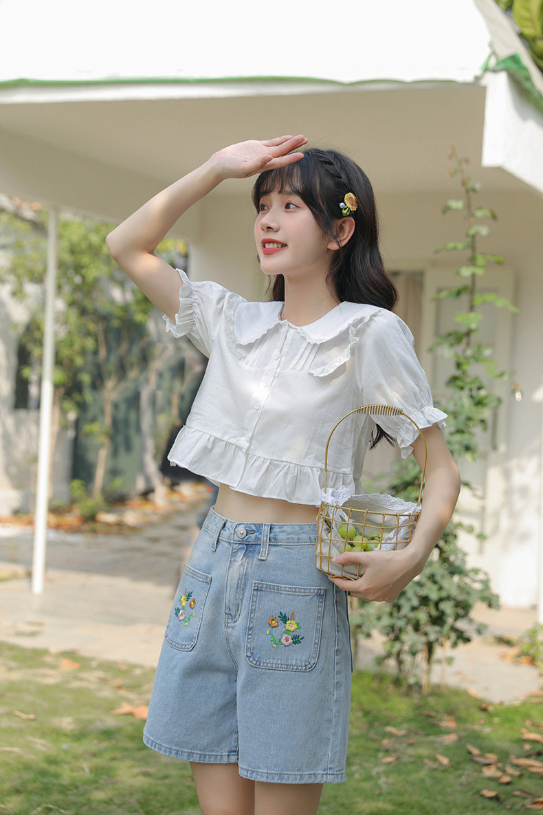 Flower Crown Embroidered Shorts (Light Denim)