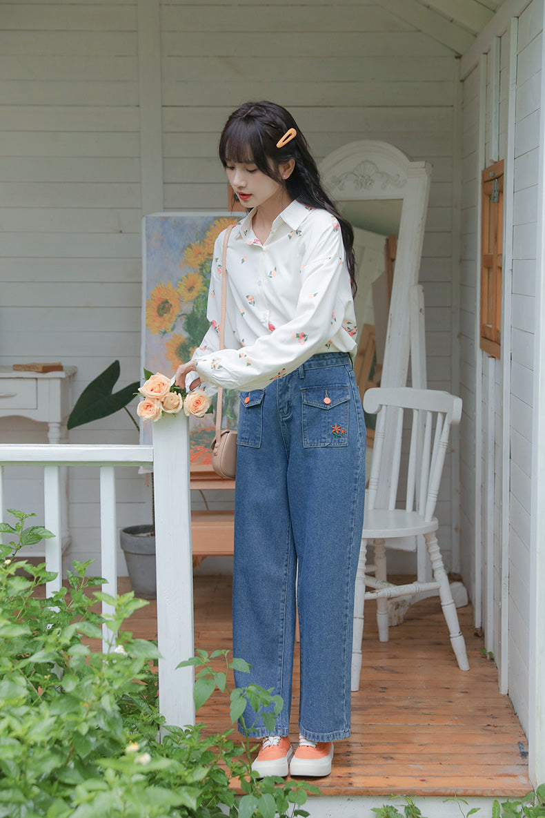 Embroidered Button Pocket Jeans (Medium Denim)