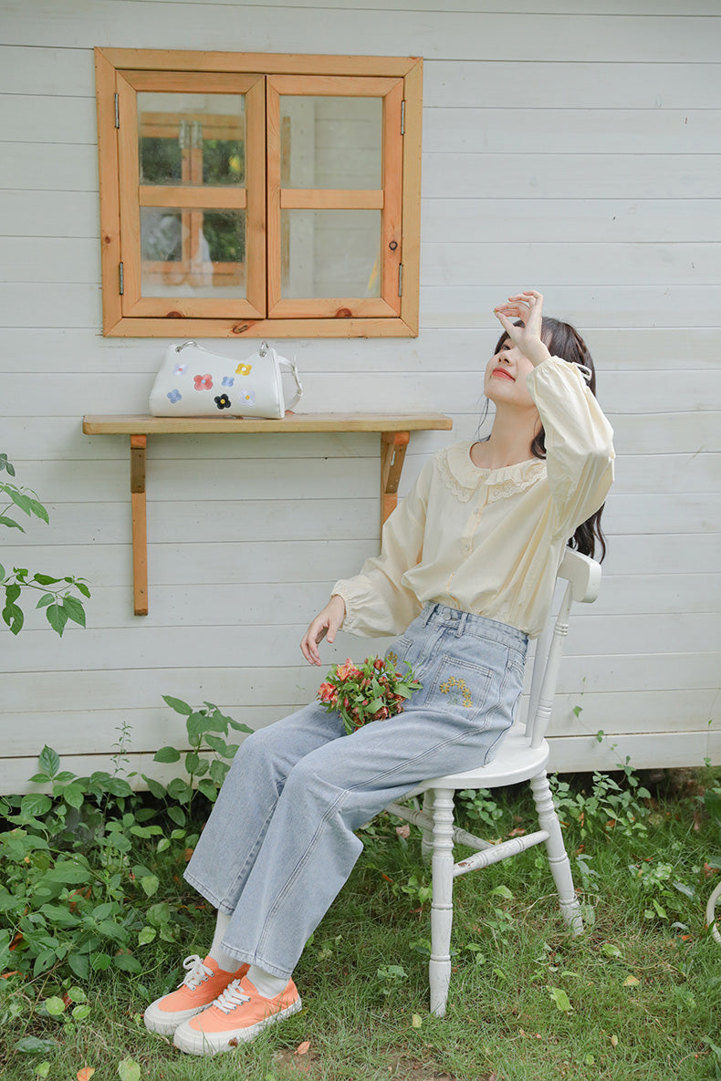 Embroidered Sunflower Pocket Jeans (2 Colors)