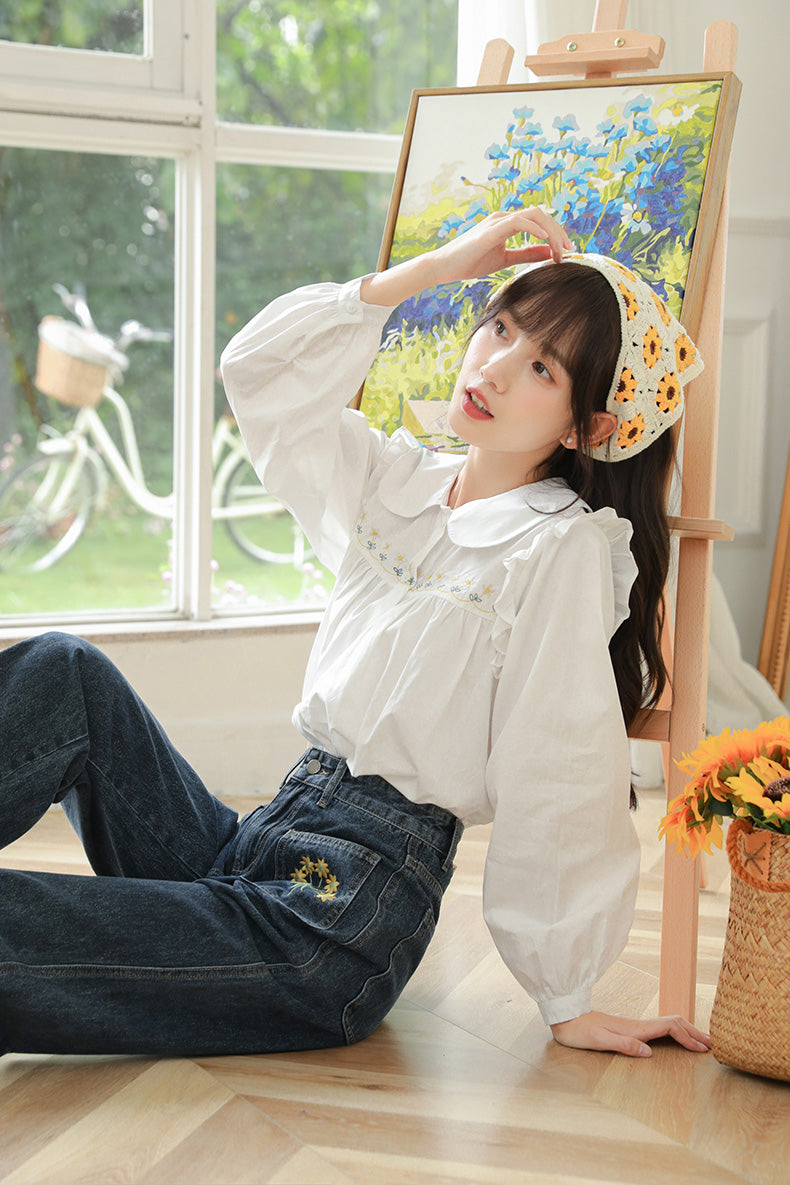 Embroidered Sunflower Pocket Jeans (2 Colors)