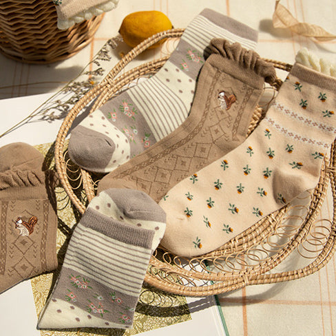 Squirrel Floral Sock Set (Khaki/Brown)
