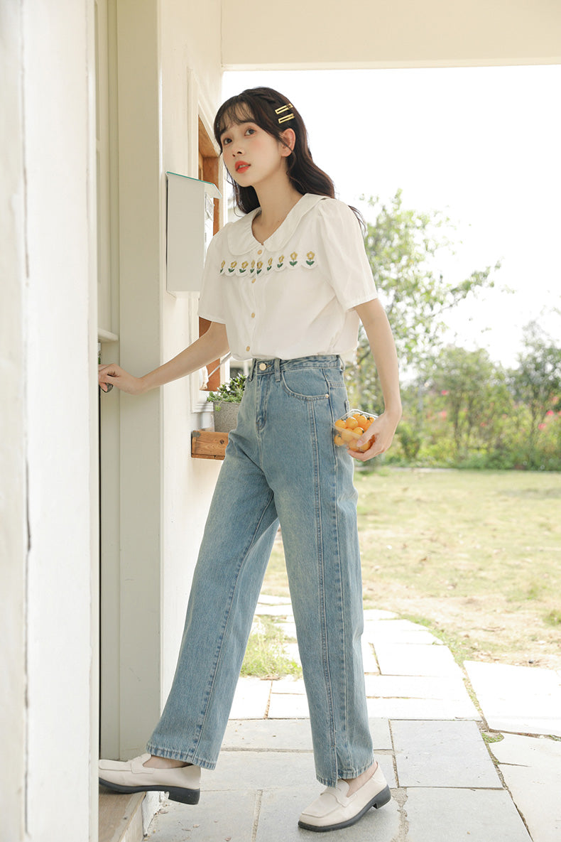 Daisy Chain Scalloped Blouse (White)