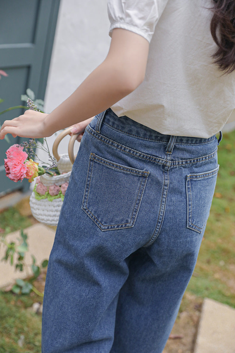 Tulip Tips Embroidered Jeans (2 Colors)