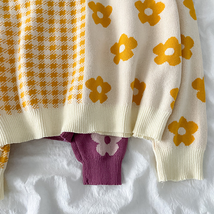 Gingham Daisy Polo Sweater (2 Colors)