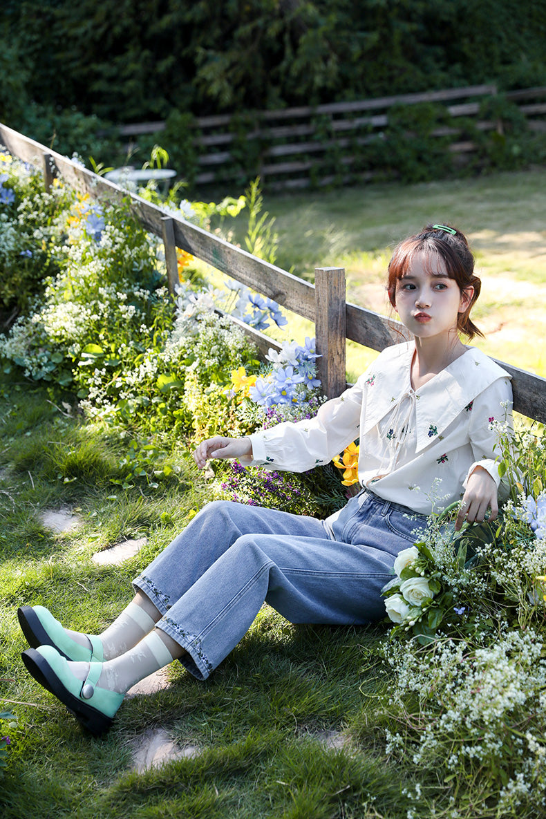 Flower Hem Embroidered Jeans (Acid Wash)