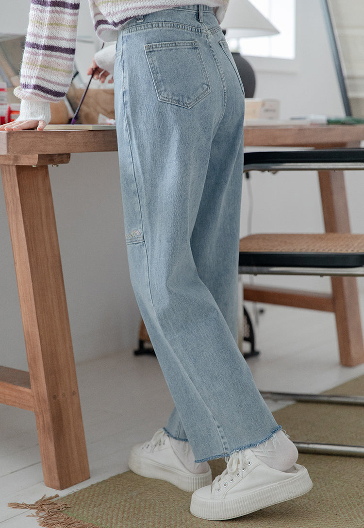 Daisy Chain Embroidered Jeans (Light Denim)