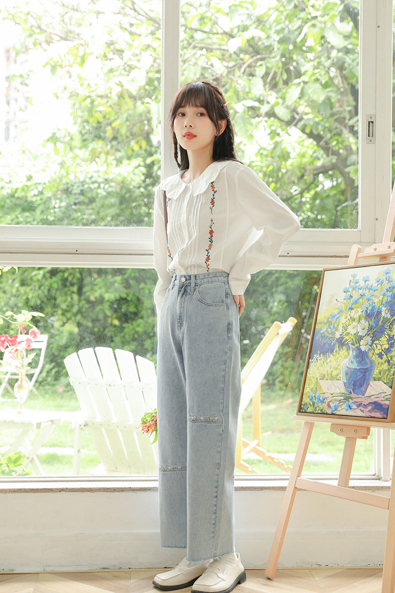 Daisy Chain Embroidered Jeans (Light Denim)