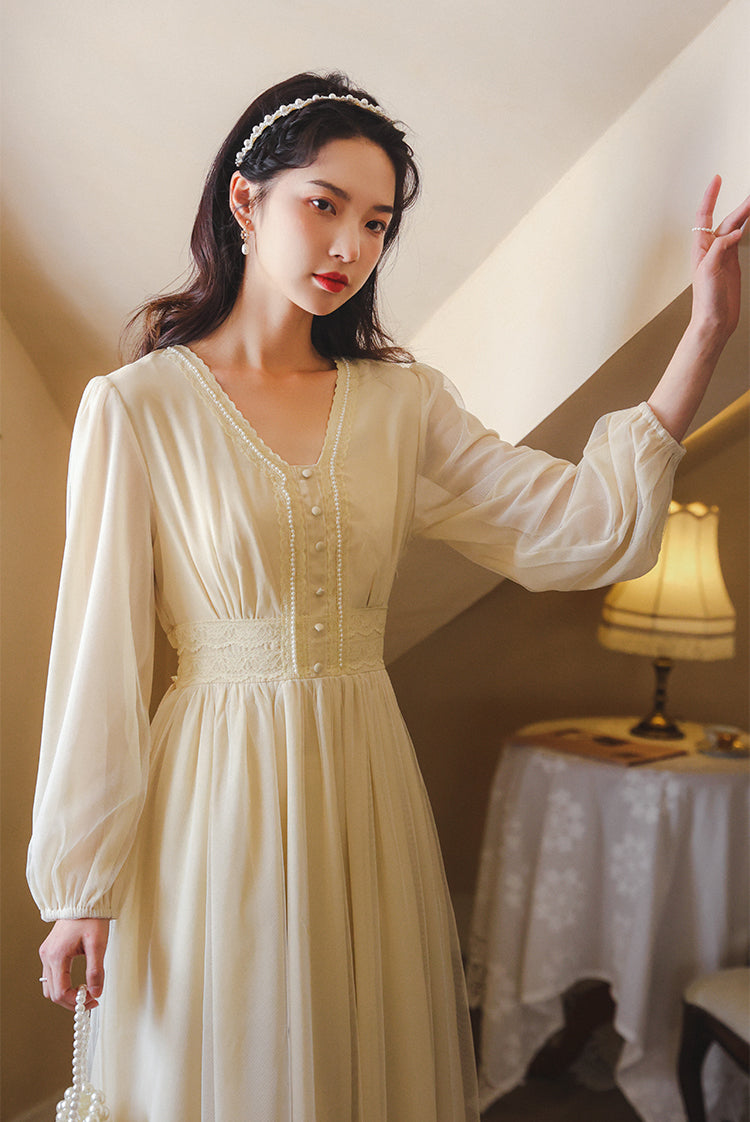 Field Of Dreams Midi Dress (Cream)
