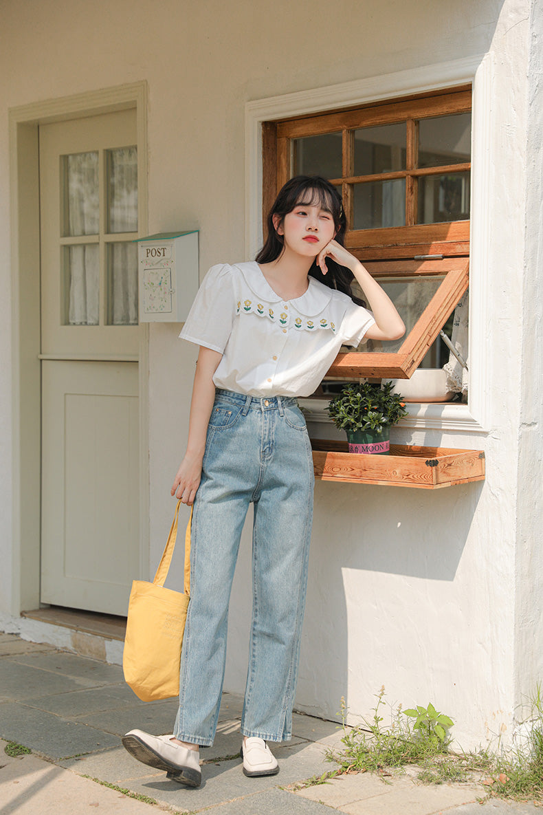 Daisy Chain Scalloped Blouse (White)