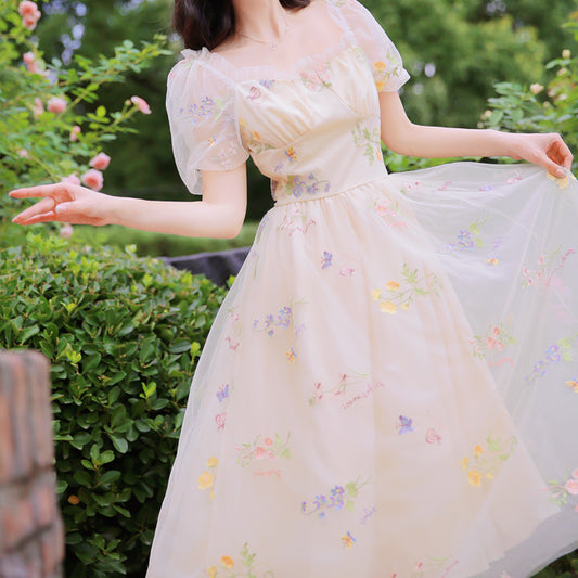 Fairytale Floral Midi Dress (Cream)