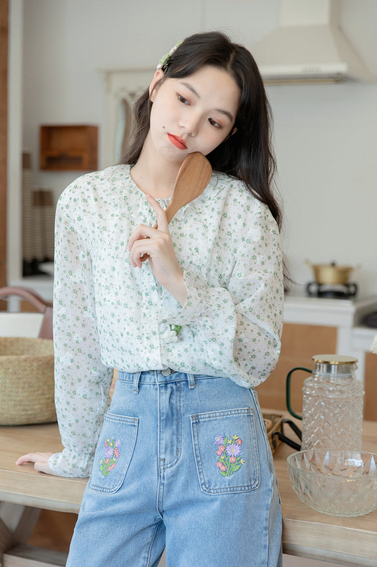 Embroidered Floral Pocket Jeans (Light Denim)