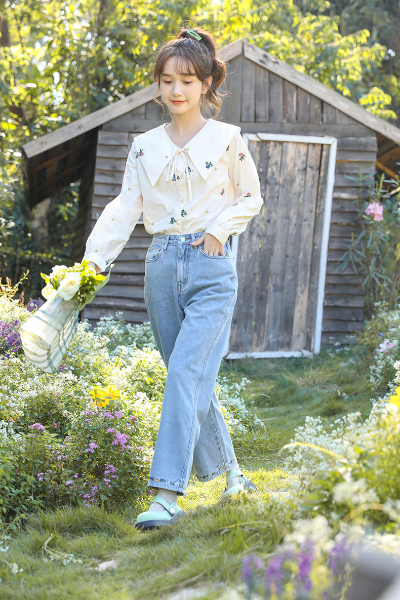Flower Hem Embroidered Jeans (Acid Wash)