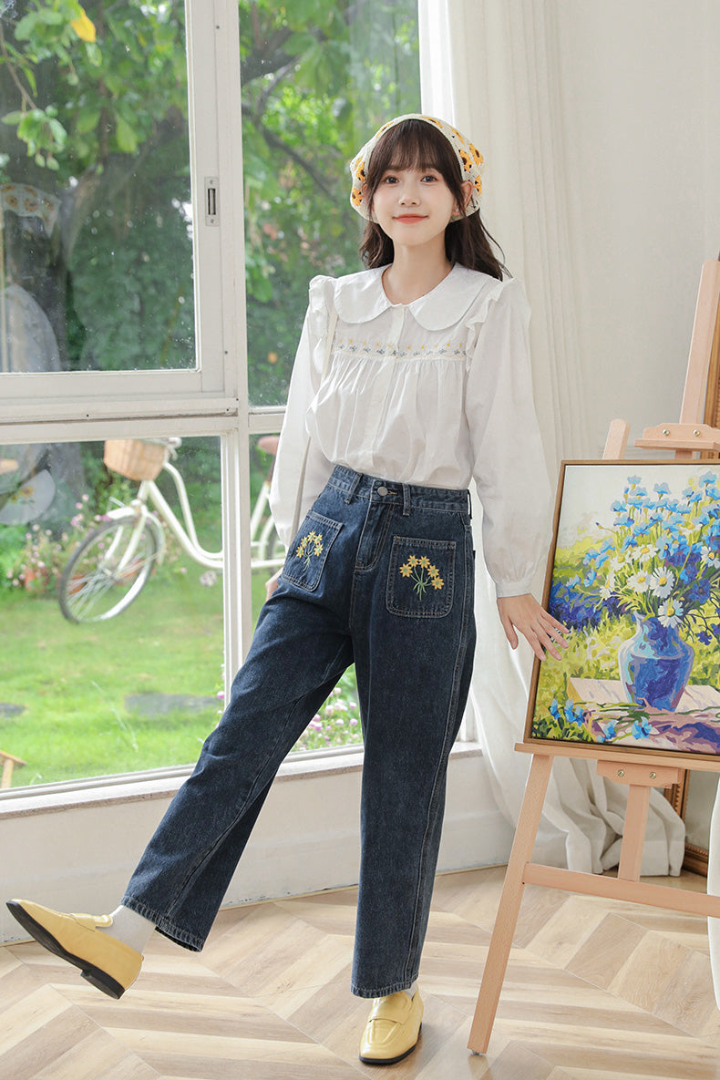 Embroidered Sunflower Pocket Jeans (2 Colors)