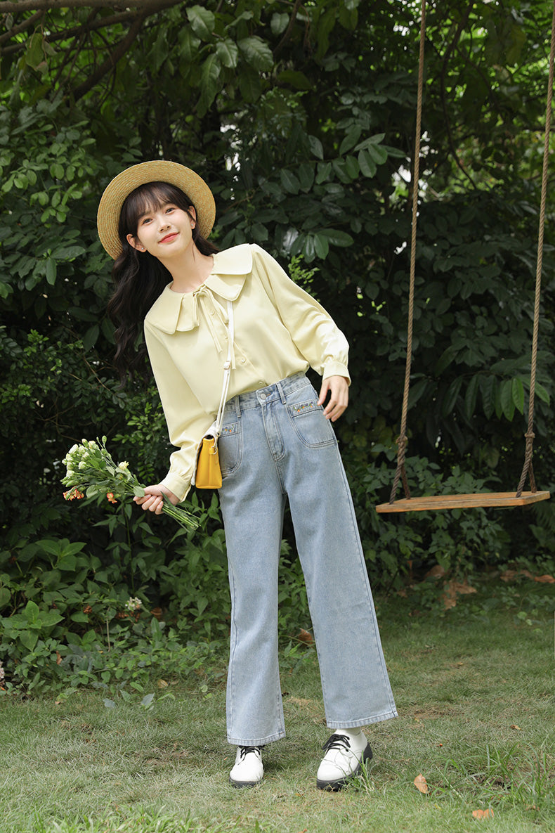 Embroidered Flower Vines Jeans (Light Denim)
