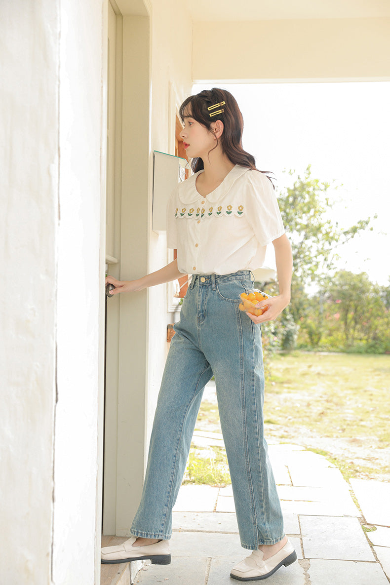 Daisy Chain Scalloped Blouse (White)