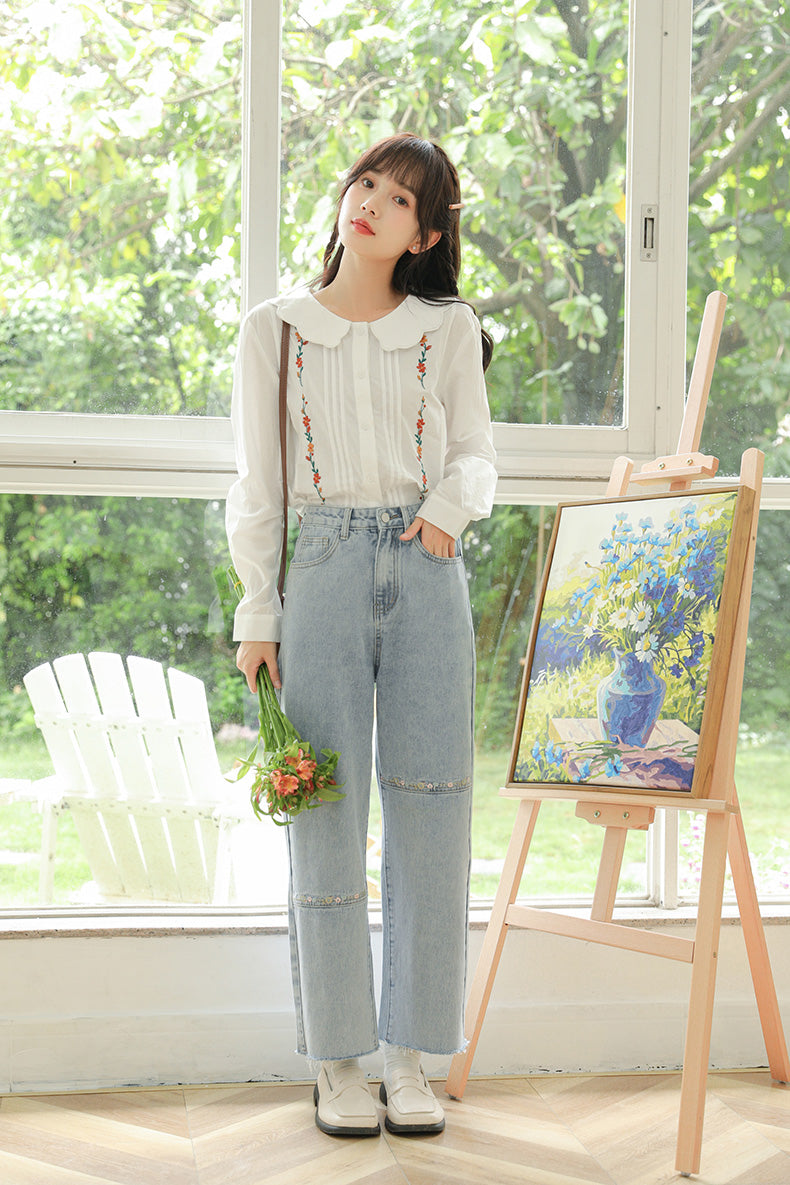 Daisy Chain Embroidered Jeans (Light Denim)